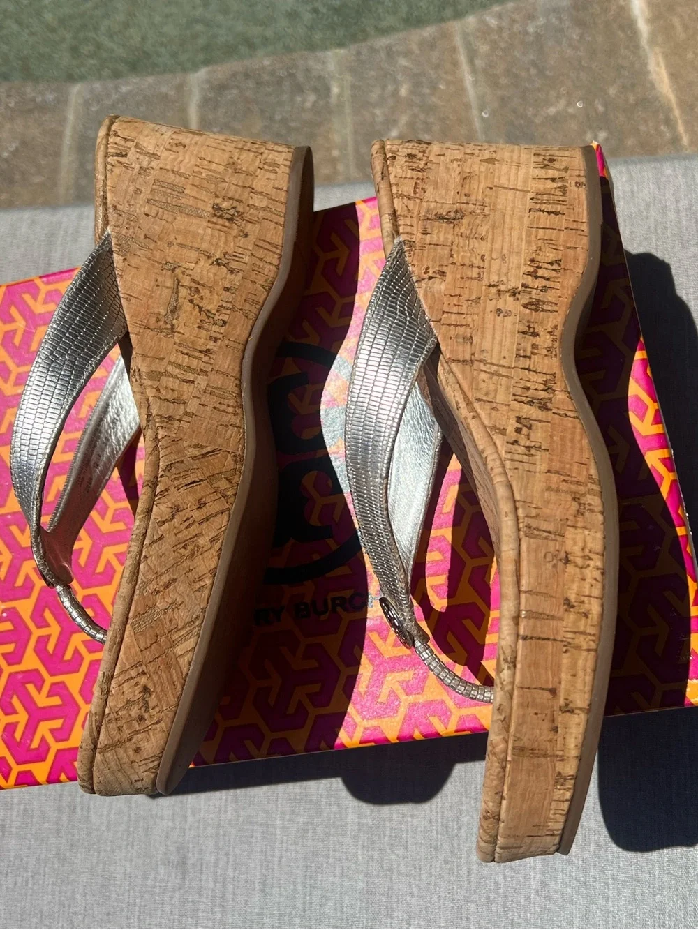 Tory Burch Thora Wedge Thong Sandals Size 8.5